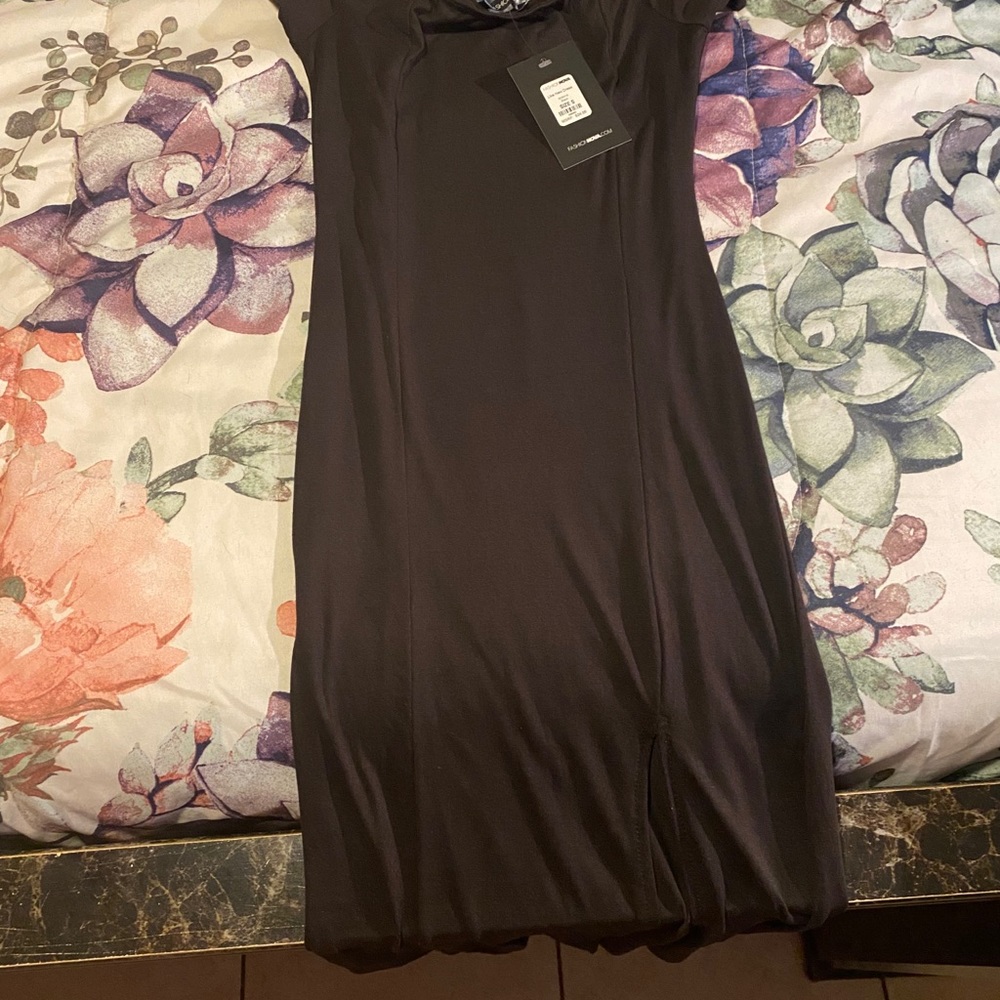 Dress - Picture 2 of 4